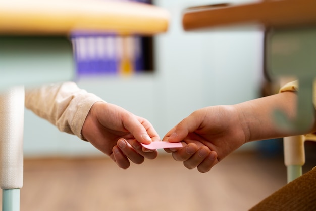 铜概念股票龙头股有哪些呢？